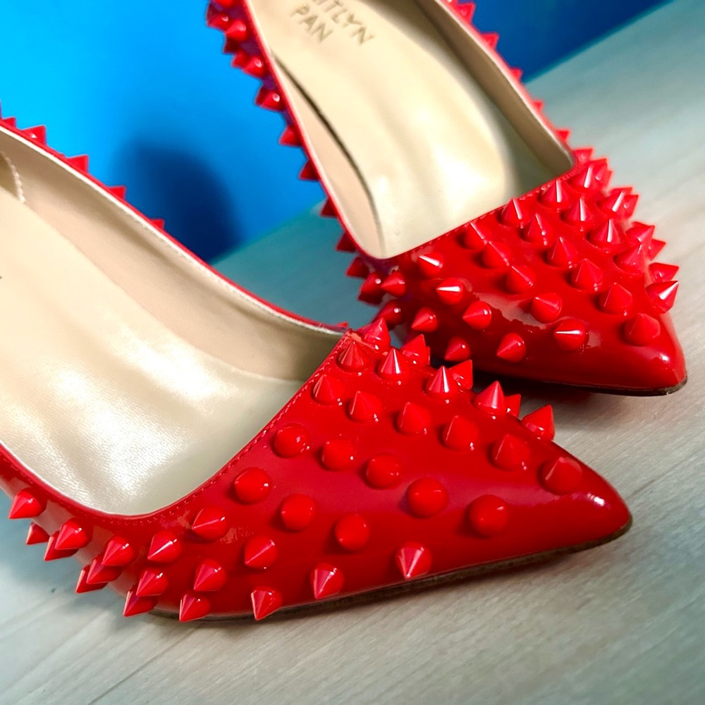Kaitlyn Pan Spikes Red Soul High Heel Pumps, Size 6 - Picture 3 of 8